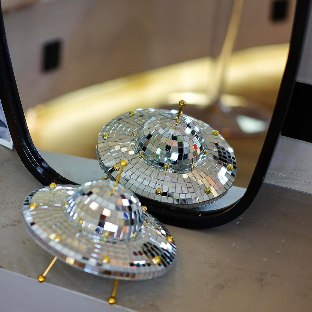 UFO Disco Ball, Silver Disco Ball Decoration, Disco Spaceship Retro Reflective Decorative Mirror Decoration, Suitable for Home, Parties, Gardens, Handmade Gifts (8 * 6 inches)